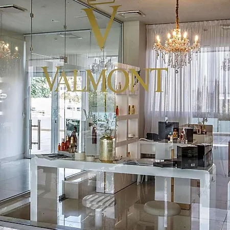 Vrissiana Boutique